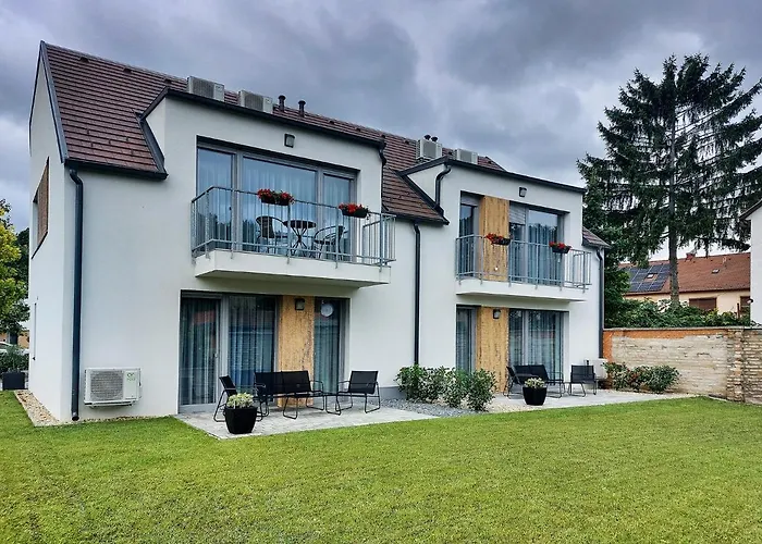 Linden Apartman 107 Glamour (Adults Only)